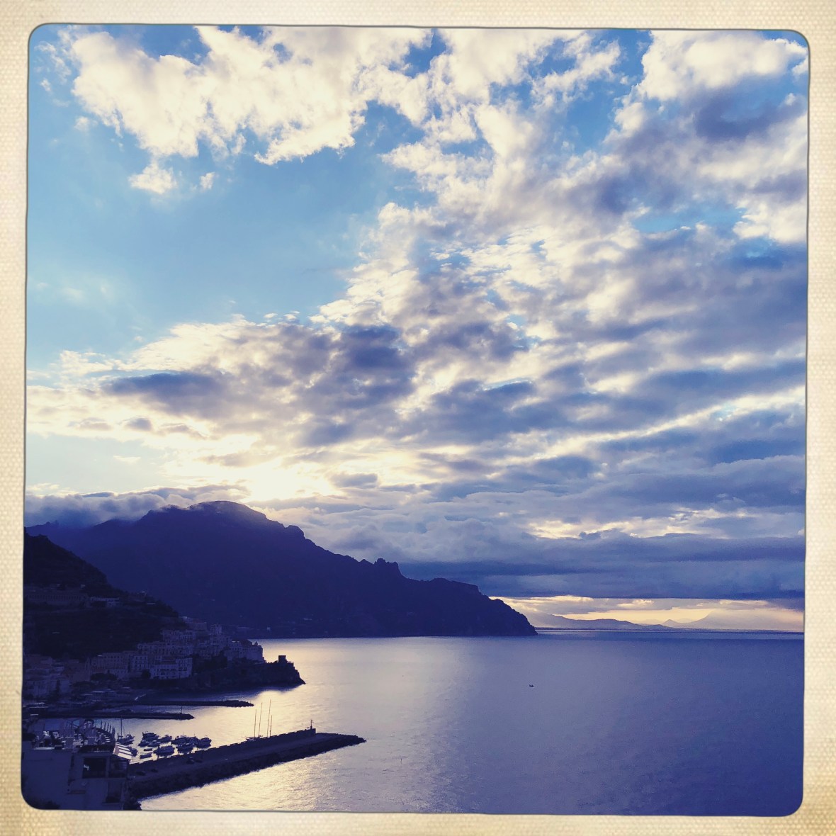 hipstamaticphoto-548223933.157603