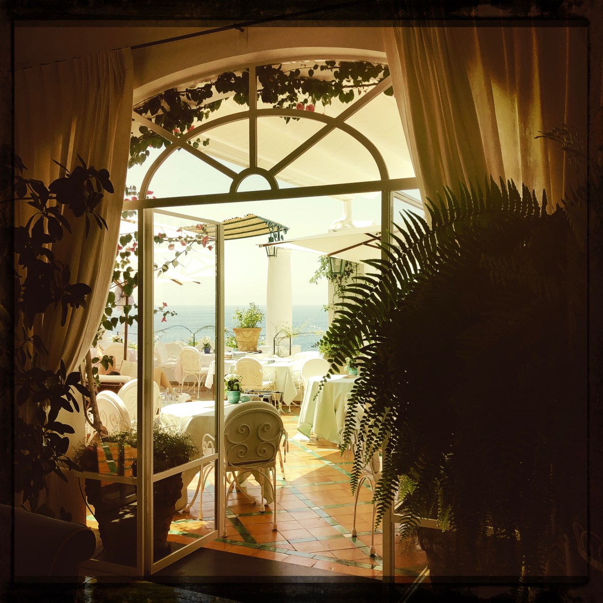 HipstamaticPhoto-552133460.754919