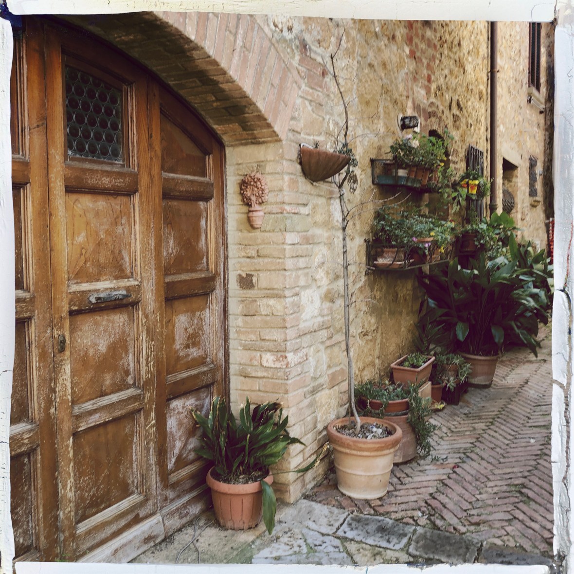 HipstamaticPhoto-579089382.901714